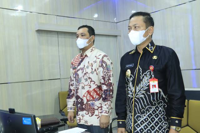 MUSRENBANG: Wali Kota Banjarbaru H M Aditya Mufti Ariffin SH MH didampingi Wakil Wali Kota Banjarbaru Wartono SE saat membuka  Musyawarah Perencanaan Pembangunan (Musrenbang) Rencana Jangka Menengah Daerah (RPJMD) Kota Banjarbaru Tahun 2021-2026 secara vi