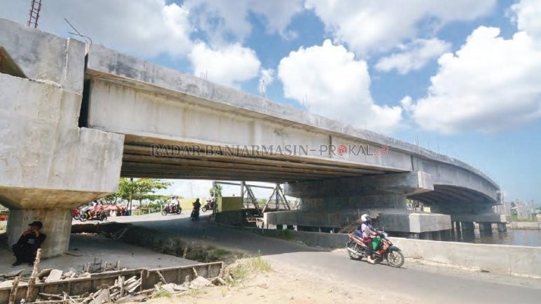 PROYEK: Bentang Jembatan HKSN 1 yang dikerjakan pada tahap pertama. Tahap kedua, akan menyeberang dari Kuin Utara menuju Kuin Cerucuk.