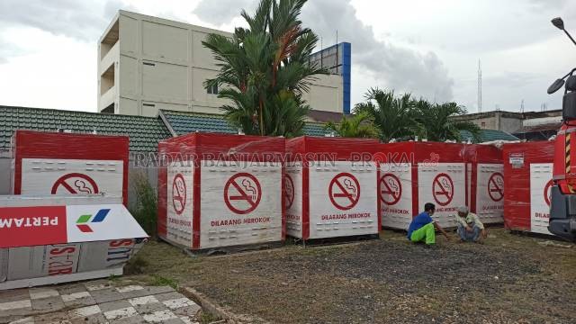 PERTASHOP: Lokasi tempat penampungan modular dispenser (tangki) Pertashop di SPBU Coco, Jalan A Yani Km 34, Kota Banjarbaru, kemarin. | FOTO: SUTRISNO/RADAR BANJARMASIN