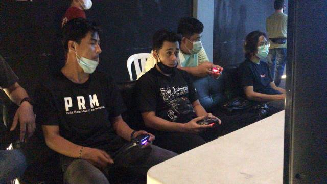 PERDANA: Gelaran perdana Kejurprov ESI Kalsel berlangsung lancar, dan banyak mendapat simpati atlet.