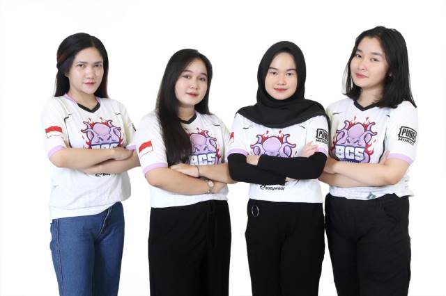 CEMERLANG: Tim ESI Kota Banjarbaru kembali menambah koleksi medali emasnya di nomor game PUBGM putri.