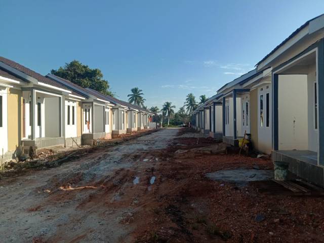 TETAP BERTAHAN: Pemberlakuan PPKM dipastikan akan semakin membebani sektor usaha perumahan di Kota Banjarmasin dan Banjarbaru.