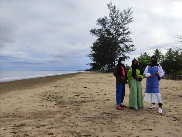 SEMAKIN KETAT: Pantai Pagatan kini tiap pekan menjadi kawasan car free day. Warga yang masuk harus tetap mematuhi protokol kesehatan.