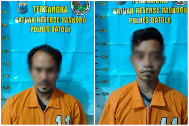 TAK BERKUTIK: KH (kiri) dan MI (kanan) diamankan ke Polres Batola akibat kepemilikan narkoba jenis sabu.