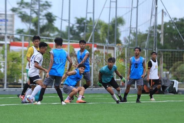ORBITKAN: Barito Putera U-18 mencari para talenta terbaik yang tersebar di Banua dan terus melakukan seleksi untuk membentuk tim yang bakal menjadi tulang punggung tim senior ke depannya.