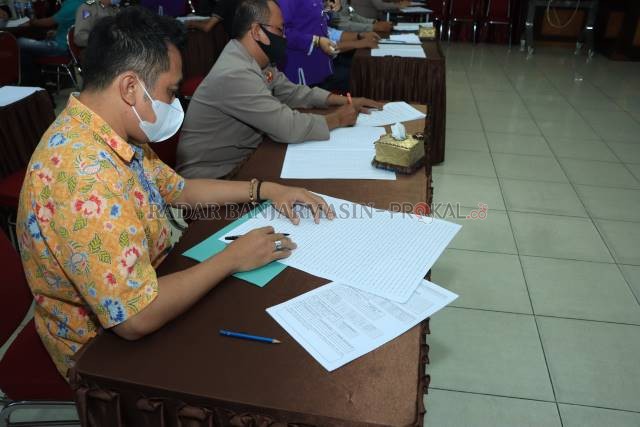 TES PSIKOLOGI: Ada 40 personel polres yang mengajukan izin baru atau perpanjangan izin lama. | FOTO: NDANK/RADAR BANJARMASIN