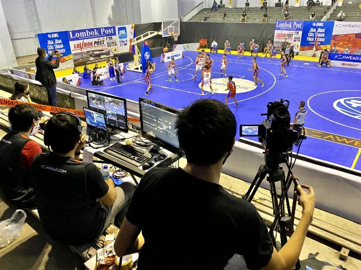 Proses produksi tayangan livestream saat berlangsungnya Honda DBL Seri NTB di Mataram pada Februari 2021 lalu.