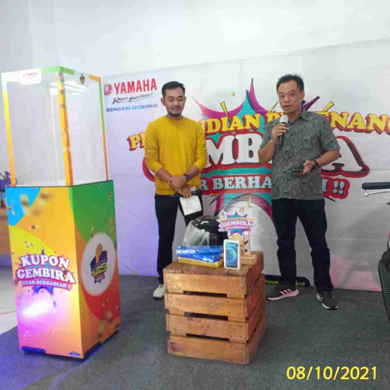 BERUNTUNG: Penarikan undian program Yamaha