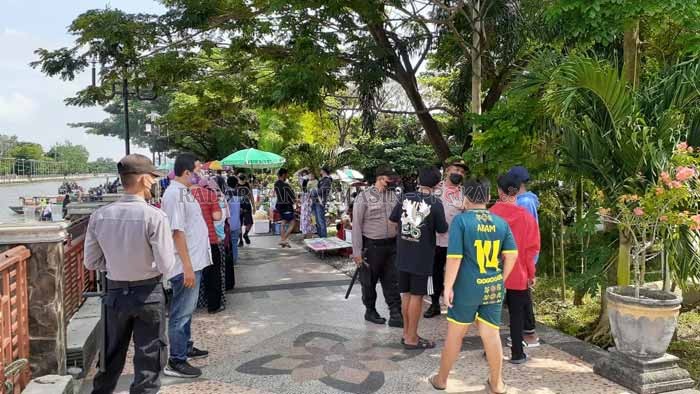 TITIK RAWAN: Polisi mulai patroli di kawasan Siring Tendean Banjarmasin untuk antisipasi terjadi tawuran remaja.