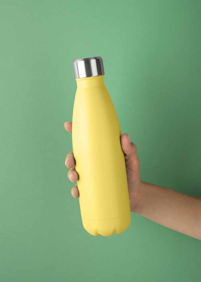 DIMINATI: Tumbler cantik berwarna pastel menjadi salah satu variasi botol yang sangat diminati pembeli.