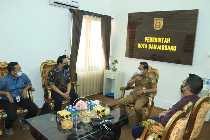 AUDIENSI: Kunjungan Branch Manager Indomaret Cabang Kalselteng Cristo disambut hangat Wakil Wali Kota Banjarbaru Wartono SE.