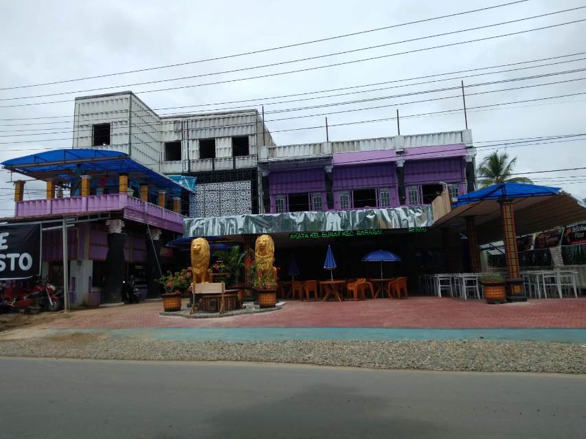 TIDAK SESUAI ATURAN: Kafe yang menyerupai pub di Hulu Sungai Tengah buka dari pukul 17.00 - 24.00 WITA.