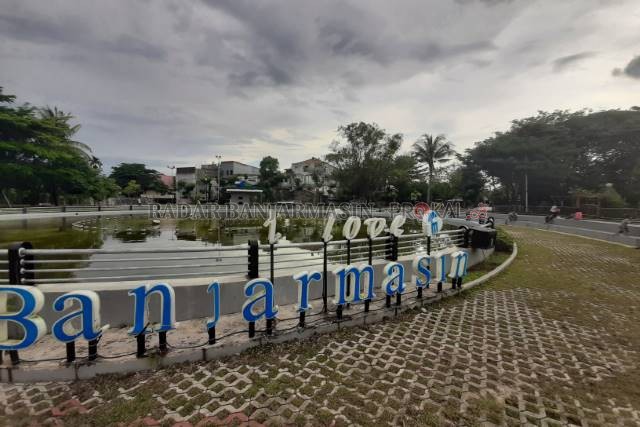 DITUTUP: Sebelum pandemi, di sini warga kota bisa menonton atraksi air mancur menari.