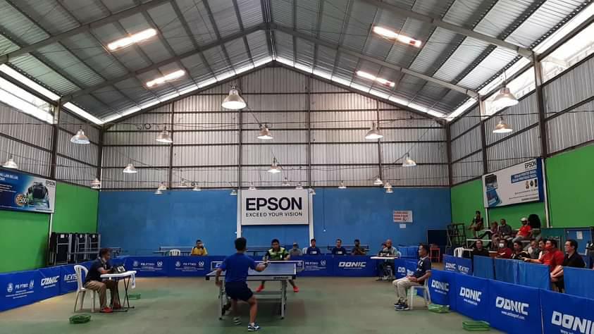 KOMPETITIF: Suasana pertandingan Kejurprov Tenis Meja Kalsel 2021 di Gedung Kompetem Banjarmasin, 11-13 November.