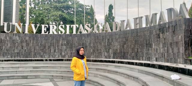UNIVERSITAS GADJAH MADA: Berada di UGM, Siti Zulfah banyak belajar tentang budaya dan sejarah Yogyakarta. | Foto: Siti Zulfah For Radar Banjarmasin.