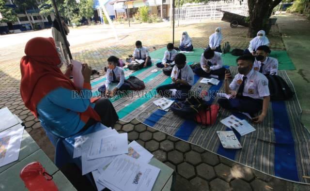 SISA JENJANG SD: PTM terbatas tajap tiga dipastikan dilanjutkan dan masih menyisakan dua puluh unit SD yang belum disetujui PTM. | Foto: Muhammad Rifani/Radar Banjarmasin