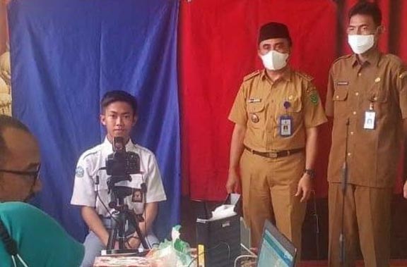 PROGRAM: Pelajar di Tanah Bumbu mendapatkan pelayanan pembuatan KTP elektronik secara gratis dari pemerintah daerah.