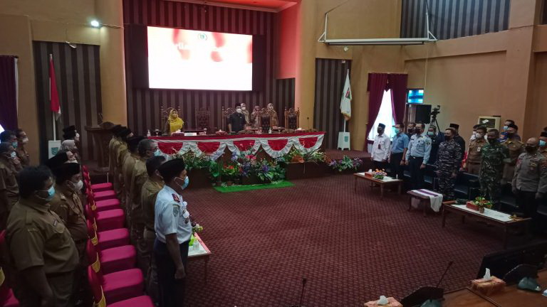 LEGISLASI: Suasana rapat paripurna di DPRD Tanah Bumbu terkait diusulkannya tiga buah Raperda oleh pemerintah daerah.