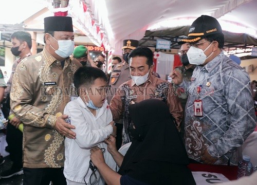 //VAKSINASI: Paman Birin menyebutkan, vaksinasi tahap pertama sampai saat ini di Kalsel sudah mencapai 85 persen. FOTO: ADMIN FOR RADAR BANJARMASIN