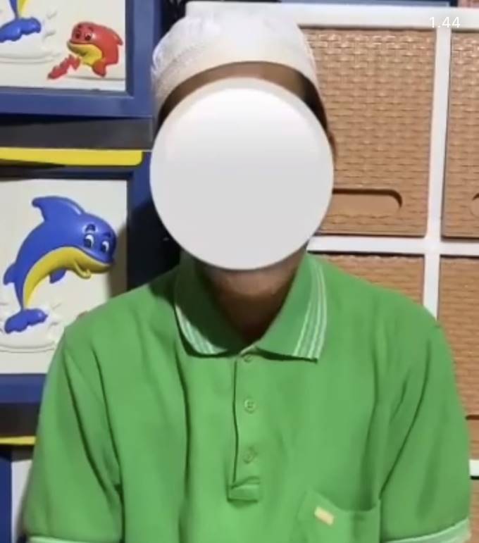 MUNCUL: MF, pria yang sebelumnya melakukan aksi pamer alat kelamin di ruas Jalan Panglima Batur membuat video permintaan maaf yang diunggah di media sosial. | Foto: ist