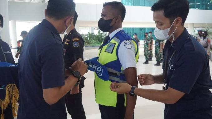 SEREMONI: Penutupan Posko Terpadu Angkutan Udara Lebaran 2022 di Selasar Exhibition Hall Bandara Internasional Syamsudin Noor, kemarin (11/5). | FOTO: BANDARA INTERNASIONAL SYAMSUDIN NOOR