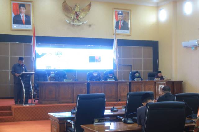 Pemkab Balangan mengajukan sembilan buah Rancangan Peraturan Daerah (Raperda) Program Pembentukan Peraturan Daerah (Propemperda), dalam rapat paripurna DPRD Balangan, Selasa (19/4).