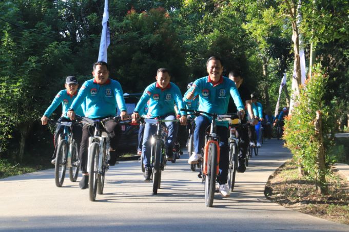 BERSILATURAHMI: Wawali Kota Banjarbaru, Wartono menghadiri kegiatan Apeksi Regional Kalimantan di Bontang Kalimantan Timur