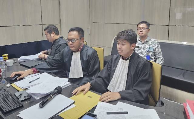 SAMPAIKAN: Wawali Kota Banjarbaru, Wartono menyampaikan Raperda terkait Perubahan APBD 2022 dan rancangan APBD tahun anggaran 2023 di hadapan anggota DPRD Kota Banjarbaru.