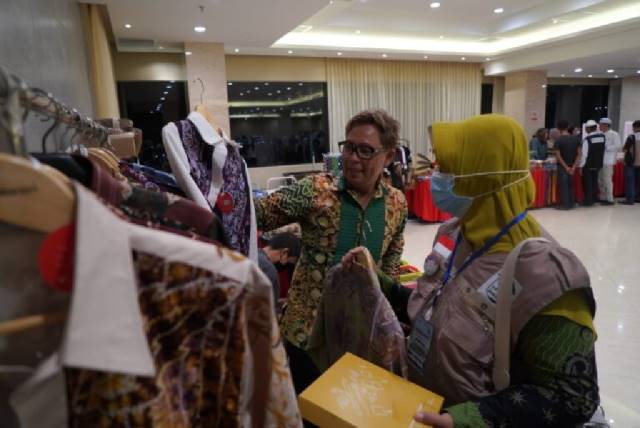 EXPO: UMKM Tanah Bumbu dipamerkan di ajang Munas LKSA PSAA di Banjarmasin, akhir pekan tadi.