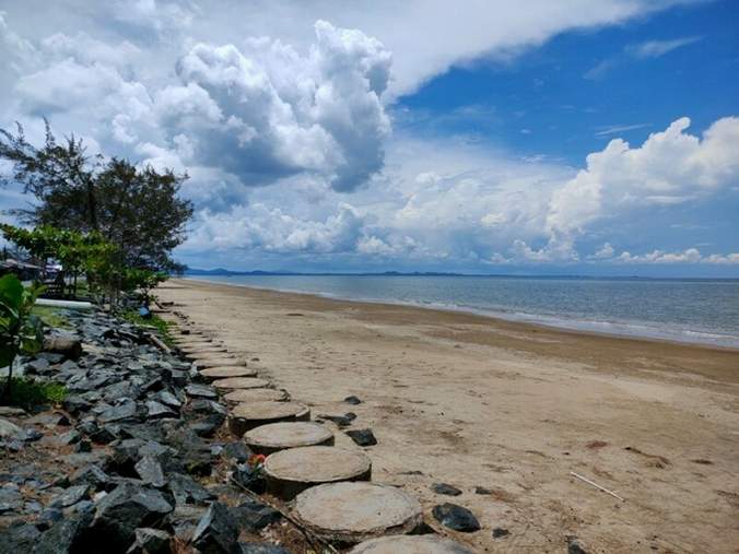 Pantai Pagatan. (Foto Native Indonesia)