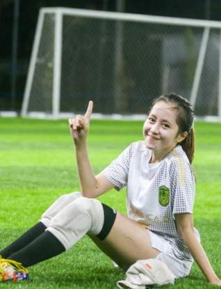 Tak Pernah Takut &ldquo;Ditampar&rdquo; Bola