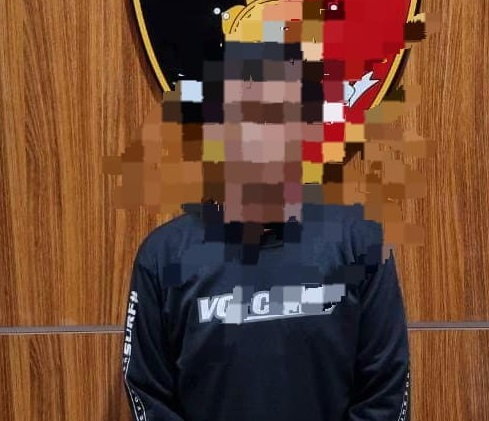 DIAMANKAN: TH (35), Pelaku pemalsuan surat tanah yang diamankan di Polres Tabalong. | FOTO: Polres Tabalong