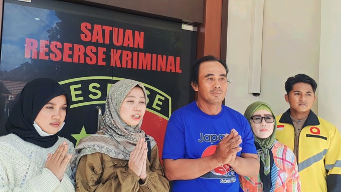 BERDAMAI: Kasus piting leher pakai borgol akhirnya berujung damai (FOTO: FADLAN ZAKIRI/RADAR BANJARMASIN)