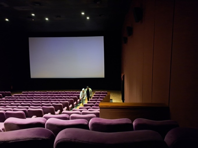 DIPUTAR DI SELURUH BIOSKOP: Ilustrasi foto di salah satu studio pemutaran film di Banjarmasin. Foto diambil beberapa waktu lalu saat pintu teater mulai dibuka. Di sinilah nantinya film JSS juga ditayangkan.