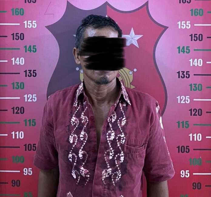 Pelaku, SM, 60 tahun