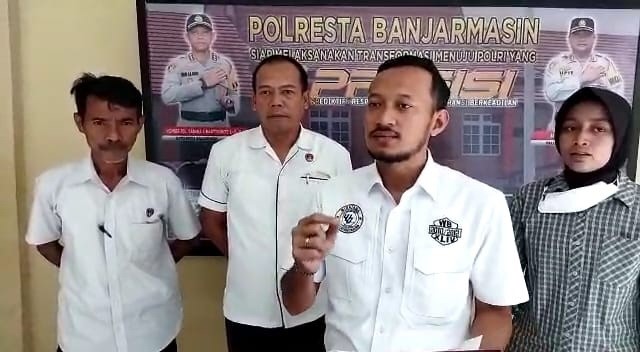 Kasat Reskrim Kompol Thomas Afrian memberikan keterangan kepada sejumlah awak media.