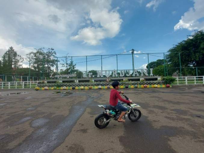 Taman Lapangan Murjani