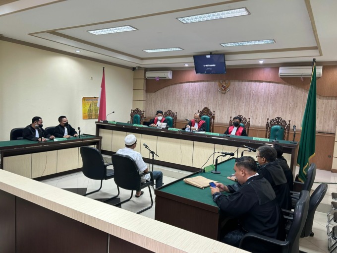 PUTUSAN: Proses sidang kasus korupsi pengadaan lahan Bendungan Pipitak, Tapin berlangsung di Pengadilan Tindak Pidana Korupsi pada Pengadilan Negeri Banjarmasin. | Foto: Kejari Tapin for Radar Banjarmasin