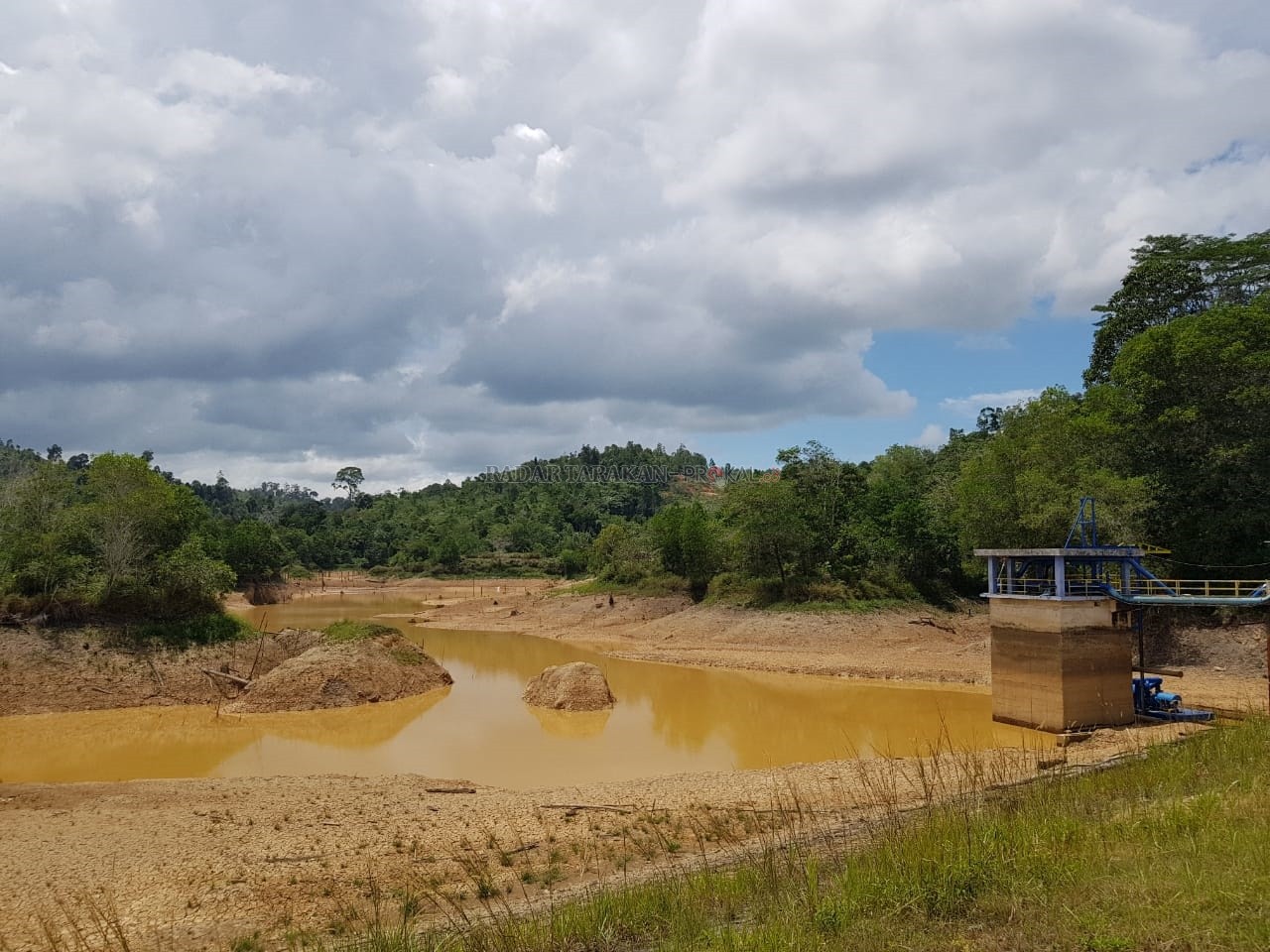MASIH AMAN: Volume air di sejumlah embung milik PDAM diklaim masih terbilang aman dan masih menyalurkan air ke pelanggan.