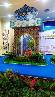 KAFILAH MALINAU: Tampak peserta MTQ utusan dari Kabupaten Malinau saat berlomba pada MTQ ke-5 Tingkat Provinsi Kaltara Tahun 2020 secara daring di Ruang Tebengang, Kantor Bupati Malinau./AGUSSALAM SANIP/RADAR TARAKAN