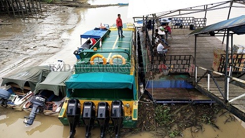 SEPI: Pelabuhan Speedboat Tunon Taka Tideng Pale, KTT masih terlihat sepi penumpang, Jumat (2/10)./RIKO / RADAR TARAKAN