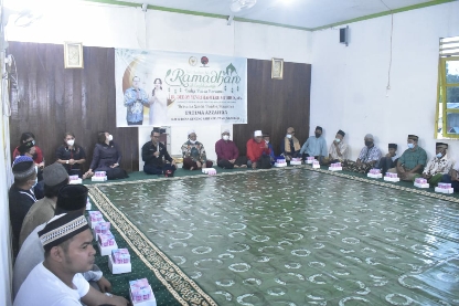 Foto: Anggota Dewan Perwakilan Rakyat Indonesia (DPR-RI) Perwakilan Kaltara Ir. Deddy Yenvri Hanteru Sitorus saat berkunjung dan buka puasa bersama dengan Santri Pondok Pesantren Fatimah Azzahra Pes