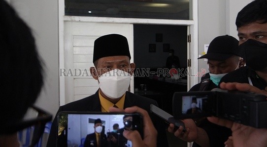 IKHTIAR: Pemkab Bulungan menunggu kucuran anggaran dari pemerintah pusat guna melakukan pembangunan yang secara langsung bersentuhan dengan masyarakat - Bupati Bulungan, Syarwani/RACHMAD RHOMADHANI/RADAR KALTARA