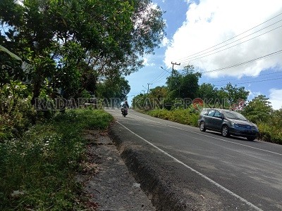 BELUM PADAT : Kondisi Jalan Gunung Selatan yang diusulkan bisa dijangkau dari Kampung Bugis./AGUS DIAN ZAKARIA/RADAR TARAKAN