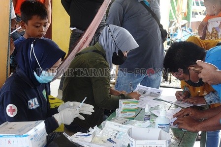 PERLU INOVASI: Vaksinasi yang masih rendah diharapkan perlu adanya inovasi agar capaian terget herd immunity terwujud./RACHMAD RHOMADHANI/RADAR KALTARA