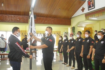 FOKUS PEMBINAAN : Usai dilantik para pengurus PBFTI Tarakan siap melakukan pembinaan atlet./ELIAZAR/ RADAR TARAKAN