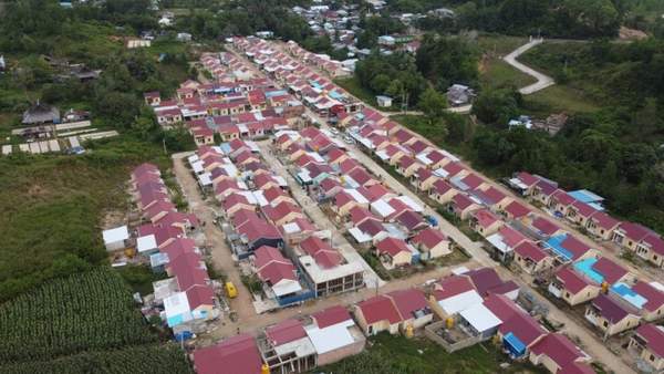 MASIH CERAH: Pemandangan dari udara perumahan Pesona Juata Krikil, perumahan yang difasilitasi KPR dari BTN, Kamis (10/2). FOTO: JANURIANSYAH/RADAR TARAKAN