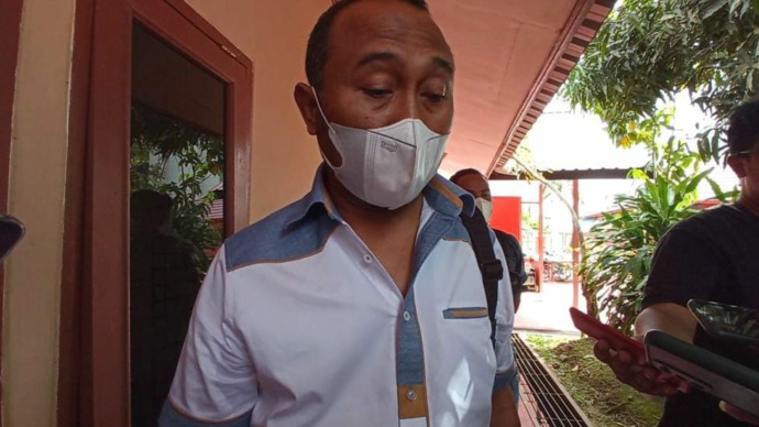 Dirut PT. BTM, H. Karlan usai pemeriksaan di Sat Reskrim Polres Bulungan, Jumat (13/5).