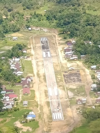 Tampak dari atas kondisi terkini Bandara Binuang pasca dilakukan pengembangan pada sisi landasan pacu.
