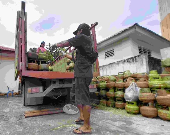 DIPERKETAT: Pengawasan distribusi LPG 3 kg kembali dilakukan guna mengantisipasi penyaluran yang tidak tepat sasaran. PIJAI PASARIJA/RADAR KALTARA